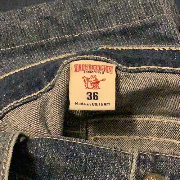 True Religion size 36x32 Blue Jeans. - Picture 3 of 6